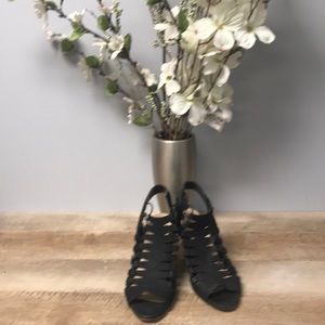 Vince Camuto shoes size 8